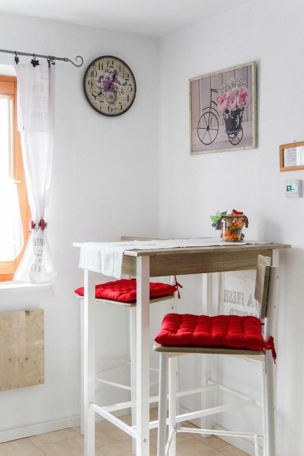 Ferienwohnung Lispet Neuotting Luaran gambar