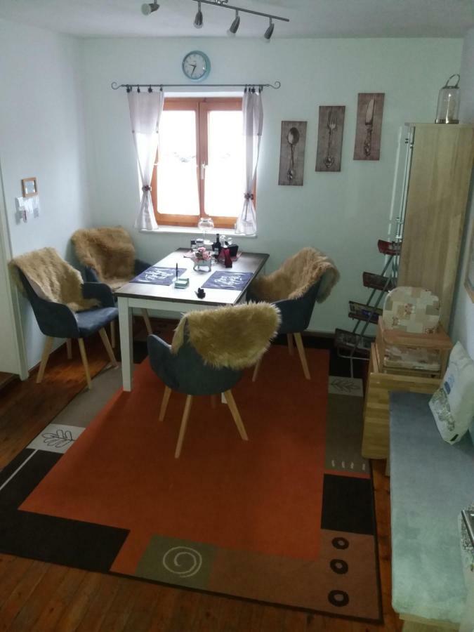 Ferienwohnung Lispet Neuotting Luaran gambar