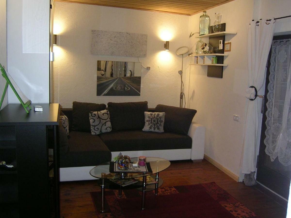 Ferienwohnung Lispet Neuotting Luaran gambar