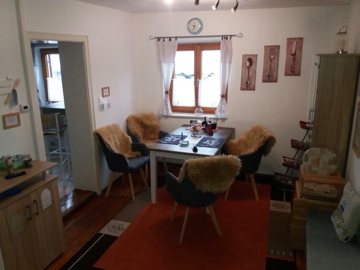 Ferienwohnung Lispet Neuotting Luaran gambar